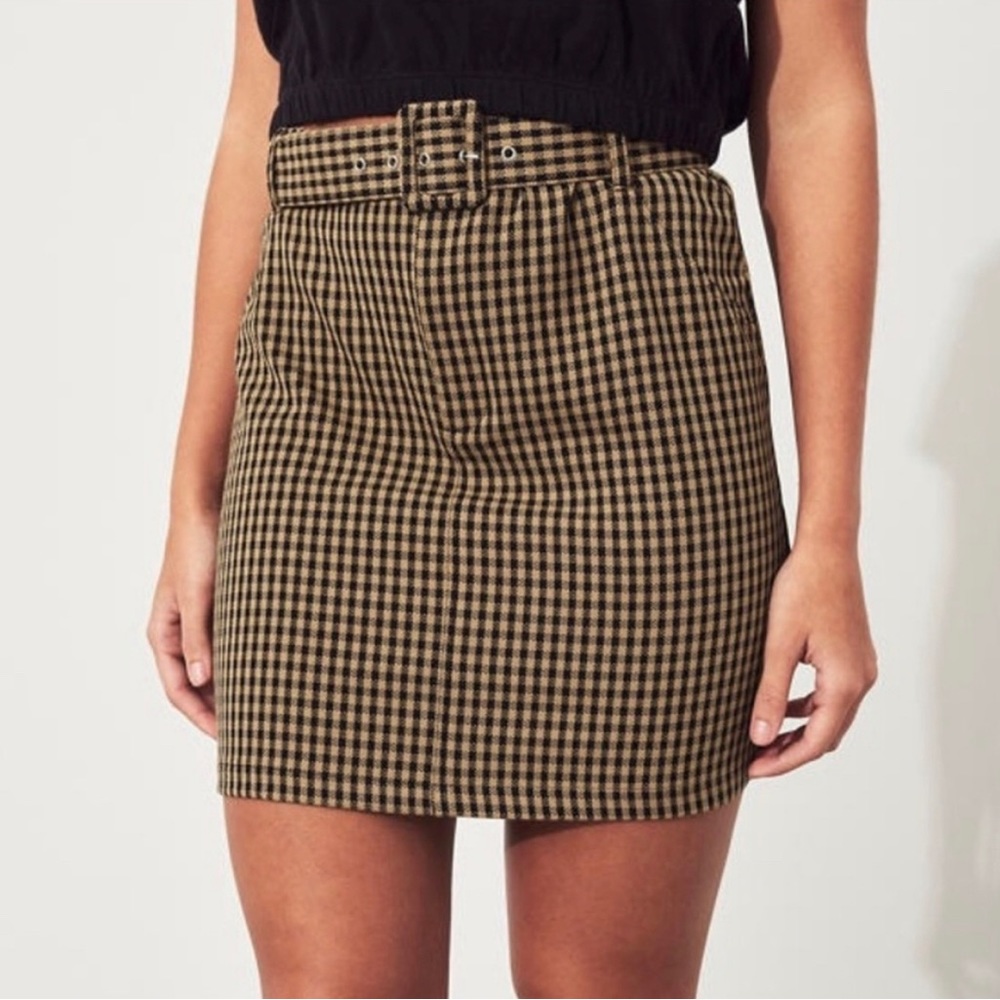 Hollister Ultra high rise plaid skirt